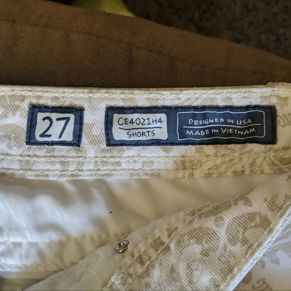 Miss Me | Blingy Beige/Khaki & White Patterned Distressed Shorts - Picture 5 of 5